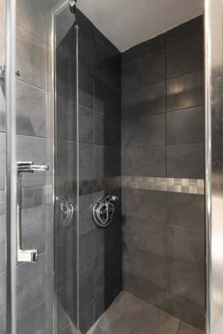 Modern Office Apartment.Wifi,2A/C,Luxury Fur/Tures Солун Екстериор снимка